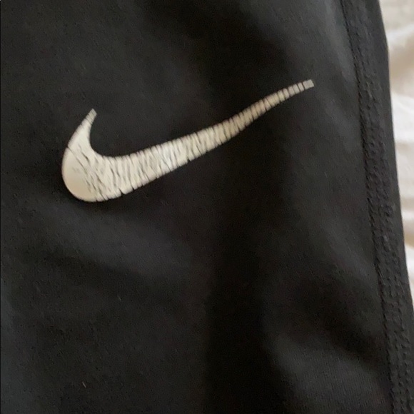Nike Pro Leggings - Picture 3 of 5